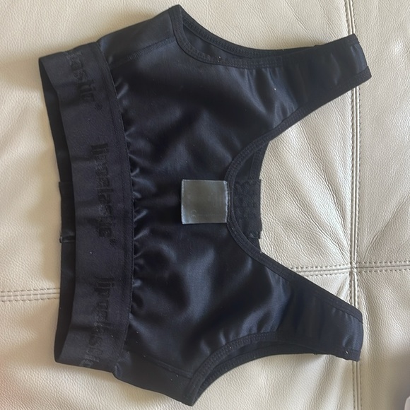 Lipoelastic surgical compression garment - Picture 7 of 7